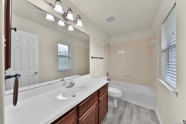 1315 Mesa Draw, San Antonio, TX 78258