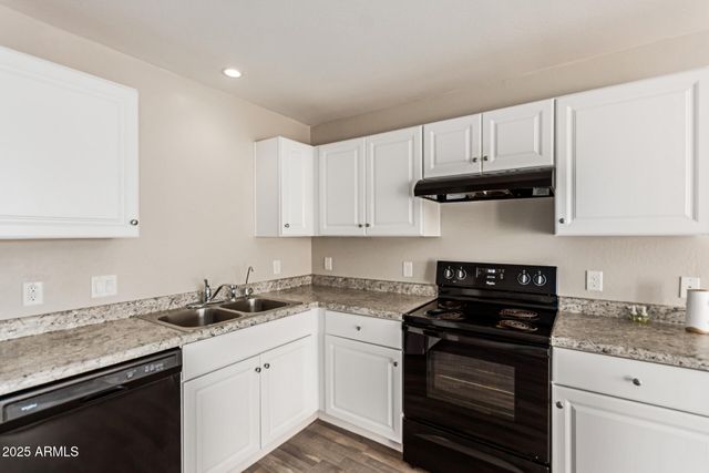 1848 S WOOTEN Street, Coolidge, AZ 85128