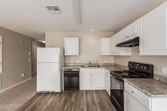 1848 S WOOTEN Street, Coolidge, AZ 85128