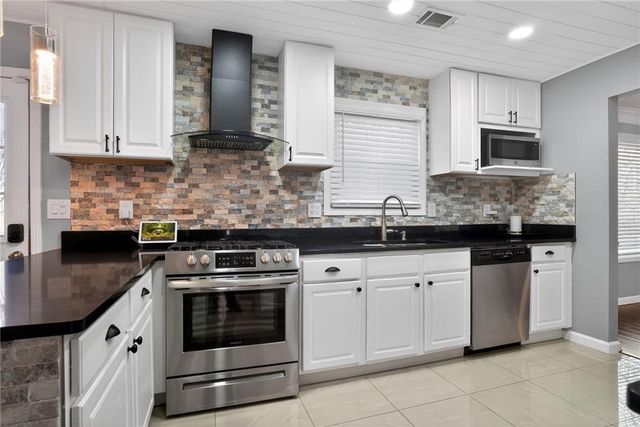 1234 Carriage Trace Circle, Stone Mountain, GA 30087