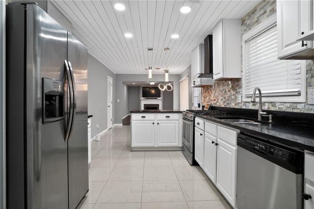 1234 Carriage Trace Circle, Stone Mountain, GA 30087