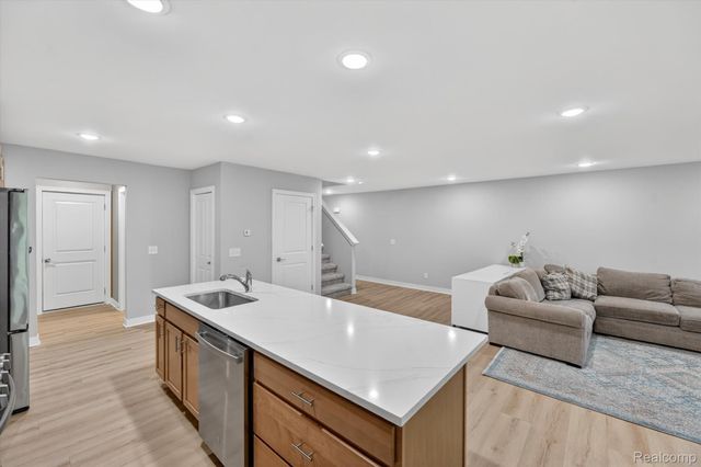 115 Parsons Lane, Saline, MI 48176