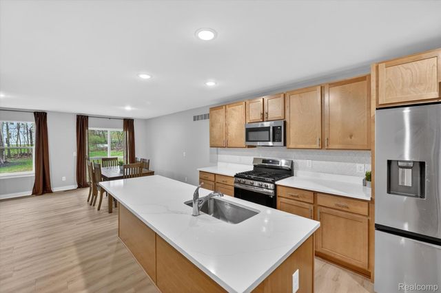 115 Parsons Lane, Saline, MI 48176
