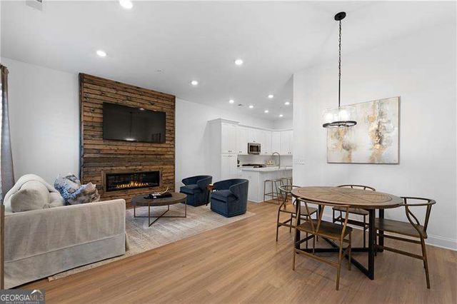 105 Pearl Street, Woodstock, GA 30188