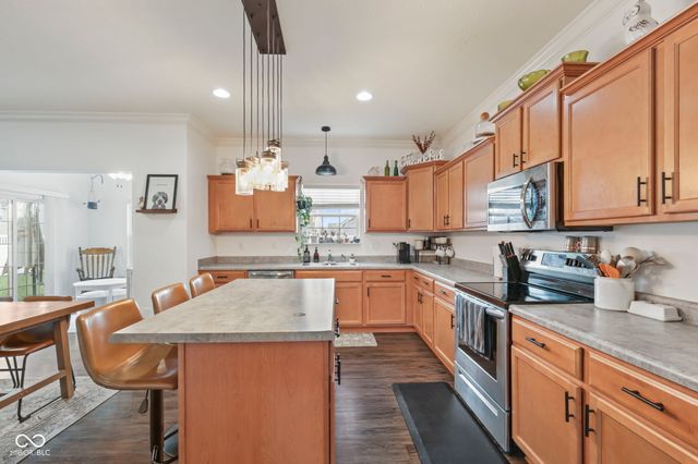 1283 Crabapple Road, Franklin, IN 46131