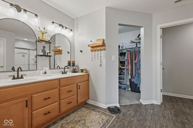 1283 Crabapple Road, Franklin, IN 46131