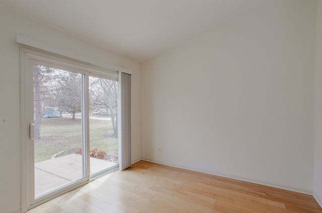 1217 N Village Drive, Round Lake Beach, IL 60073