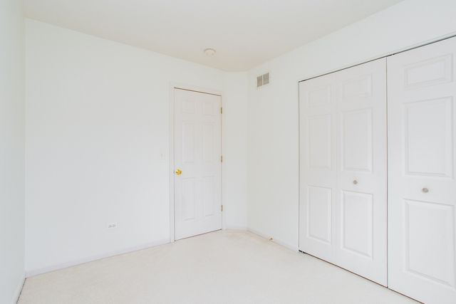 1217 N Village Drive, Round Lake Beach, IL 60073