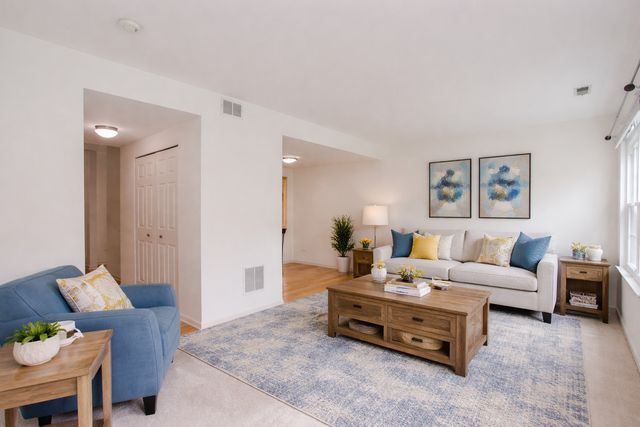 1217 N Village Drive, Round Lake Beach, IL 60073