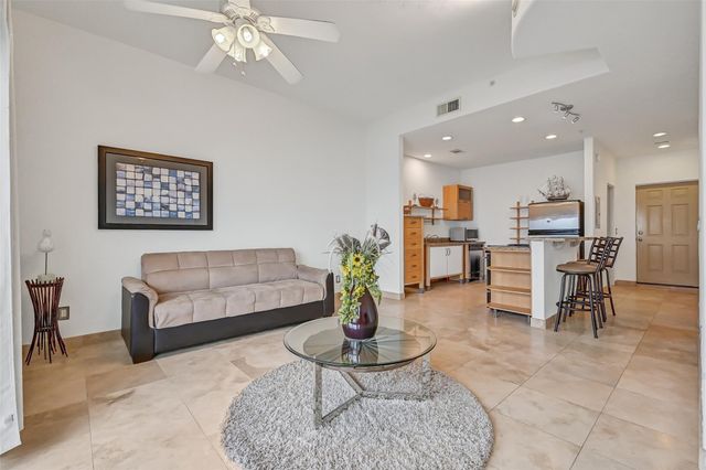 9420 Seawall Boulevard 705, Galveston, TX 77554