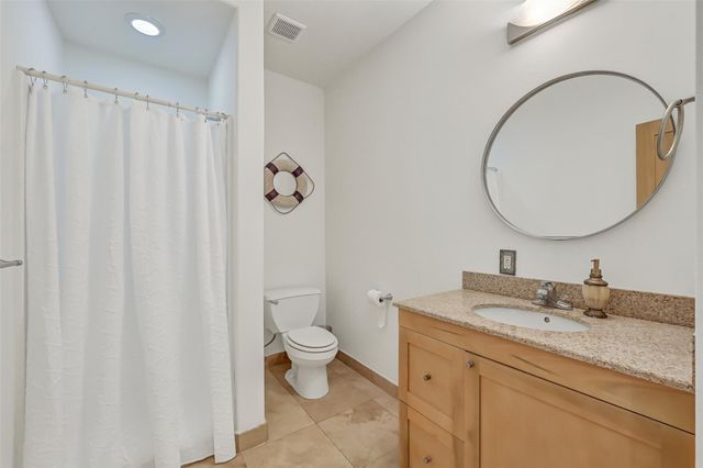 9420 Seawall Boulevard 705, Galveston, TX 77554