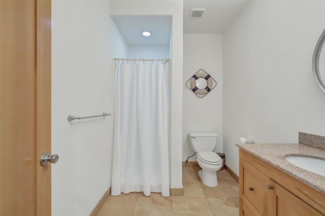 9420 Seawall Boulevard 705, Galveston, TX 77554