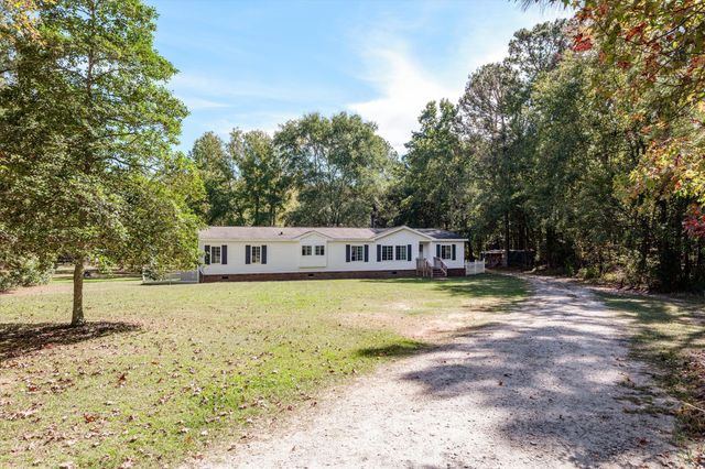 6964 E Moontown Drive, Appling, GA 30802