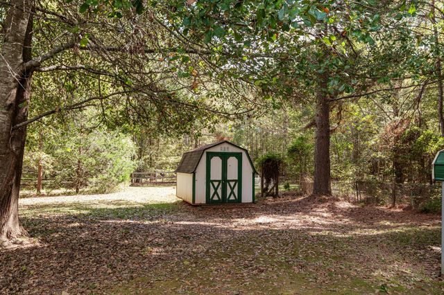 6964 E Moontown Drive, Appling, GA 30802