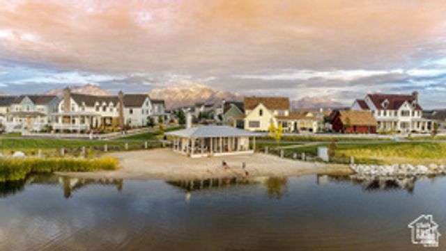 7077 W BLUEFIN DR, South Jordan, UT 84009