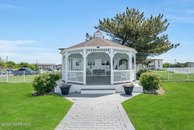 110 Wharfside Drive, Monmouth Beach, NJ 07750