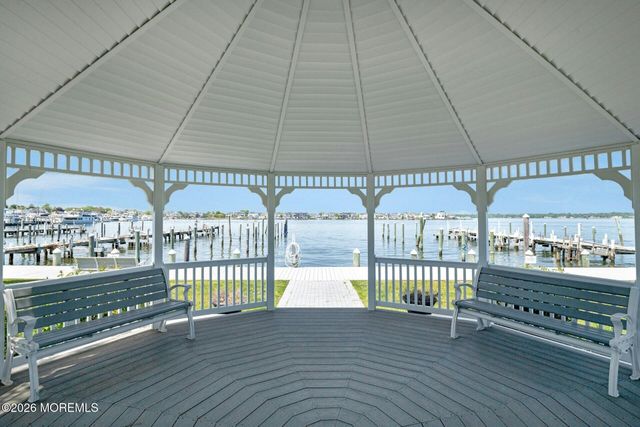 110 Wharfside Drive, Monmouth Beach, NJ 07750