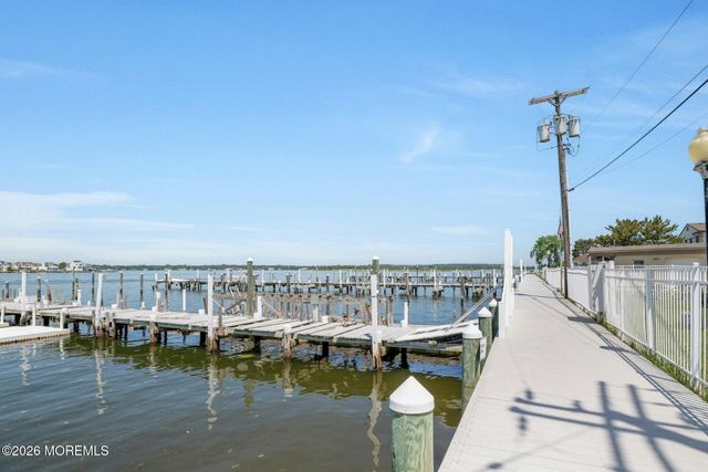 110 Wharfside Drive, Monmouth Beach, NJ 07750