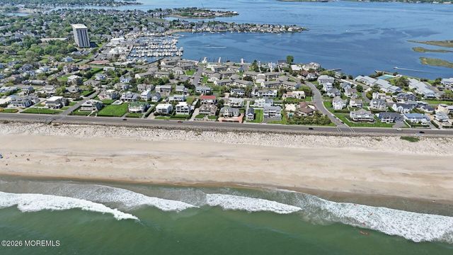 110 Wharfside Drive, Monmouth Beach, NJ 07750