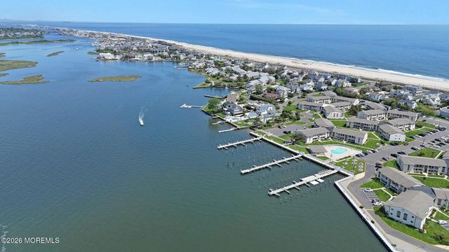 110 Wharfside Drive, Monmouth Beach, NJ 07750