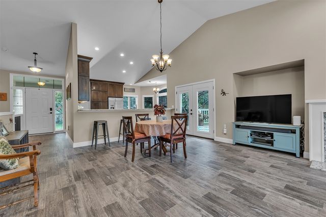 3742 Bridle Pass Court, Ann Arbor, MI 48108