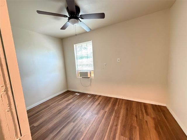 6010 Chippewa Drive, Dallas, TX 75212