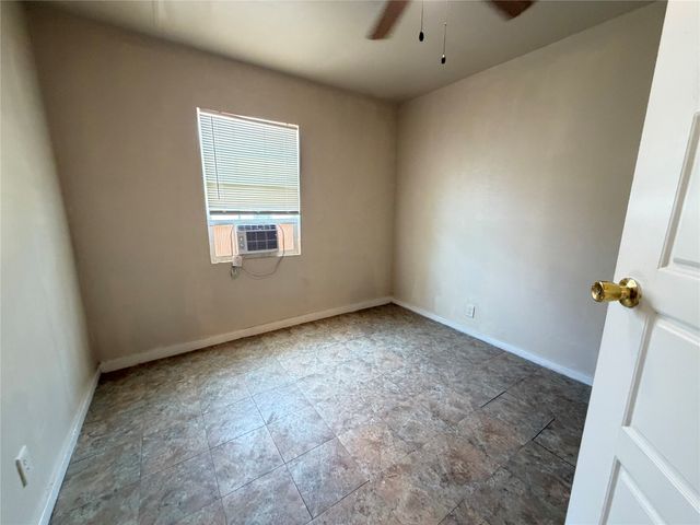 6010 Chippewa Drive, Dallas, TX 75212