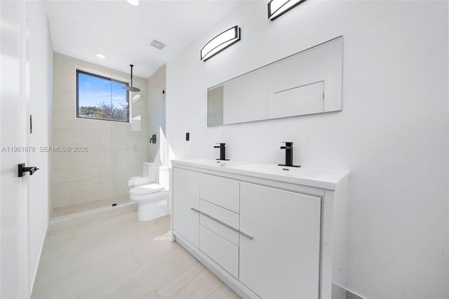 11 NE 51 St 3, Miami, FL 33137