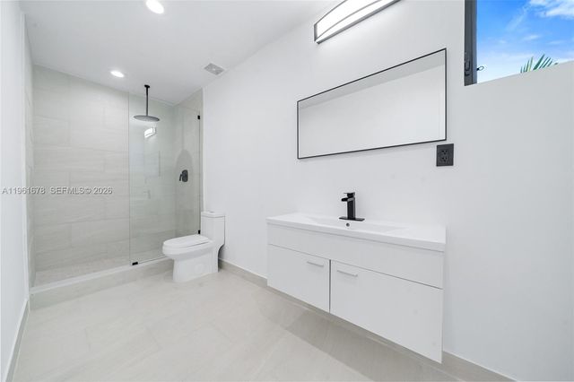 11 NE 51 St 3, Miami, FL 33137