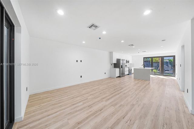 11 NE 51 St 3, Miami, FL 33137