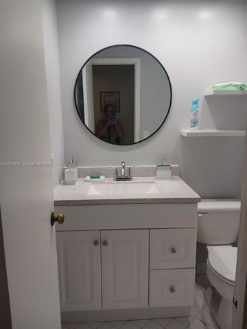 6273 NW 170 TER, Hialeah, FL 33015