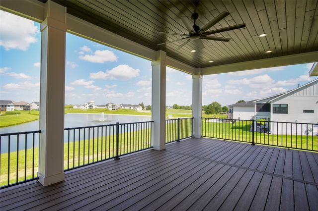 17815 Goodman Drive, Urbandale, IA 50263