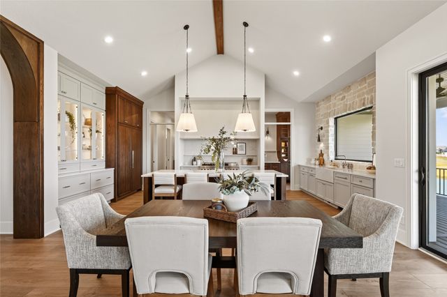 17815 Goodman Drive, Urbandale, IA 50263