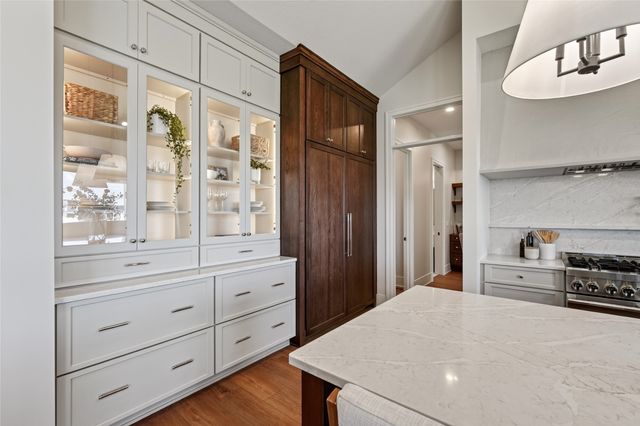 17815 Goodman Drive, Urbandale, IA 50263