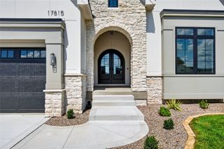 17815 Goodman Drive, Urbandale, IA 50263