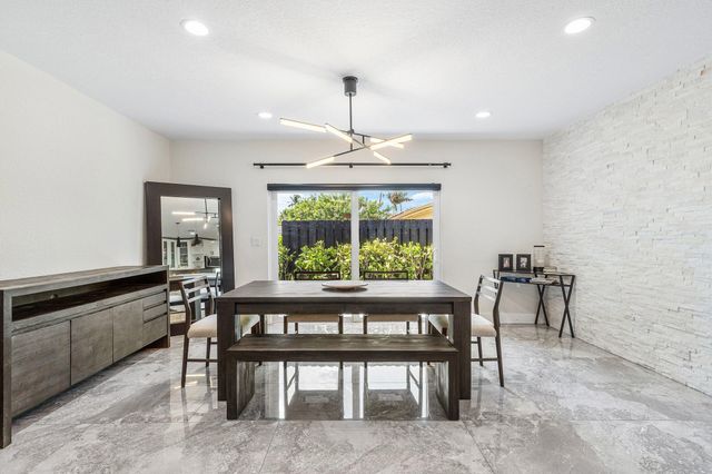 2200 SE 9TH Street, Pompano Beach, FL 33062