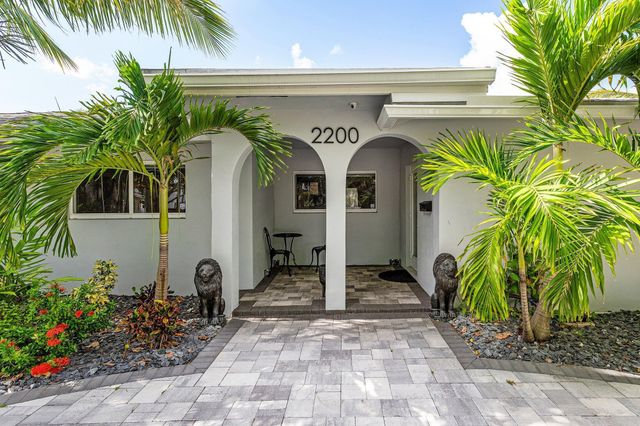 2200 SE 9TH Street, Pompano Beach, FL 33062