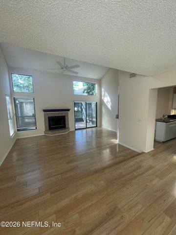 536 PELICAN Key, Atlantic Beach, FL 32233