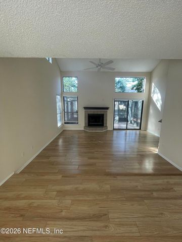 536 PELICAN Key, Atlantic Beach, FL 32233