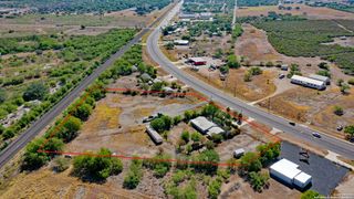 2906 US HIGHWAY 90, Hondo, TX 78861