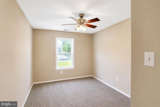 105 DEVONSHIRE CT, Sewell, NJ 08080