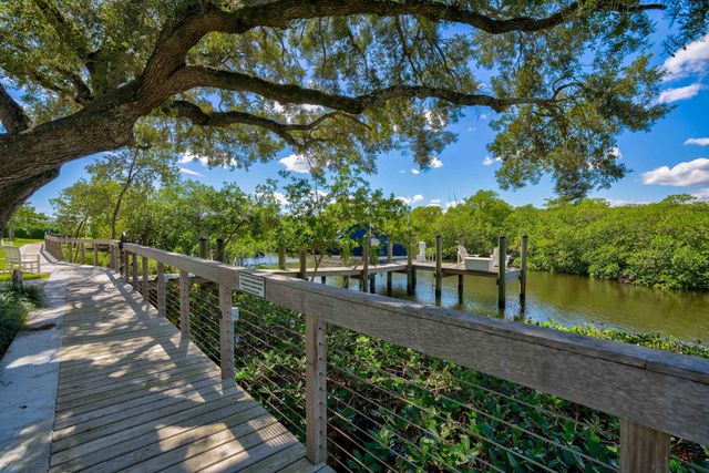 412 Inlet Waters Circle, Jupiter, FL 33477
