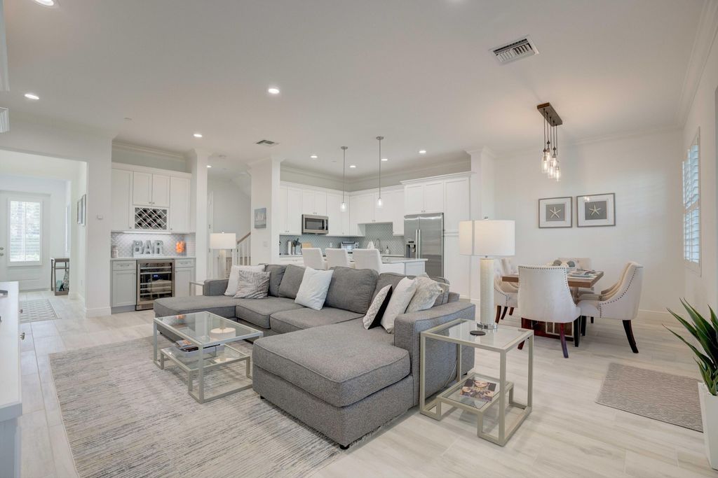 412 Inlet Waters Circle, Jupiter, FL 33477