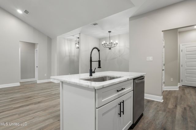 1789 Granhurst Street, Gautier, MS 39553