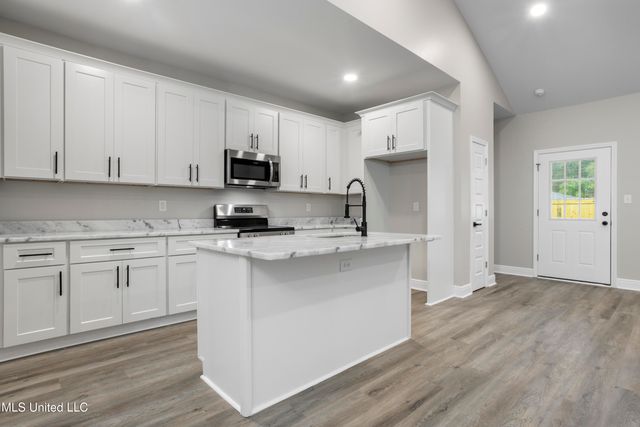 1789 Granhurst Street, Gautier, MS 39553
