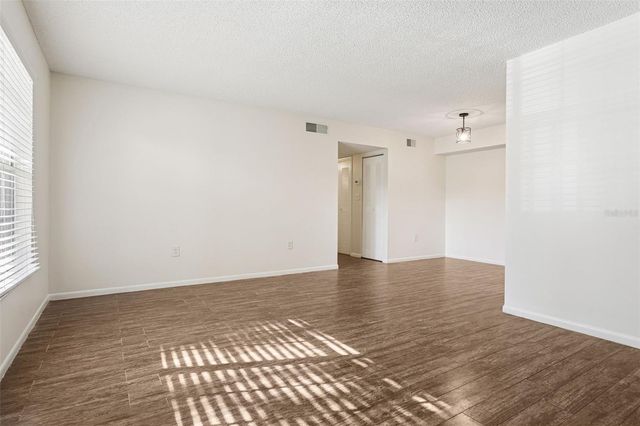 2690 CORAL LANDINGS BOULEVARD 622, Palm Harbor, FL 34684