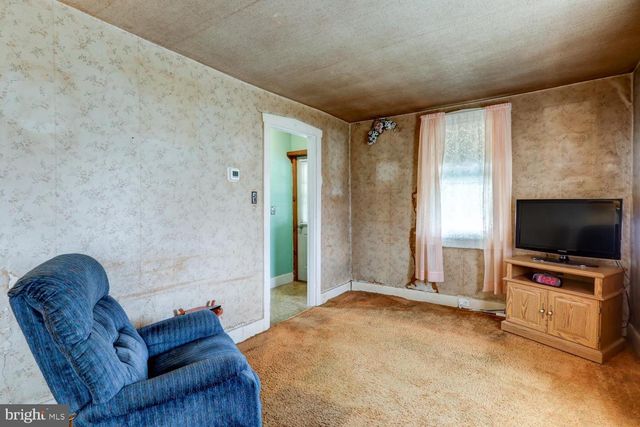 1011 MOUNT JOY RD, Manheim, PA 17545