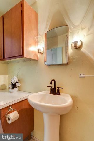 1011 MOUNT JOY RD, Manheim, PA 17545