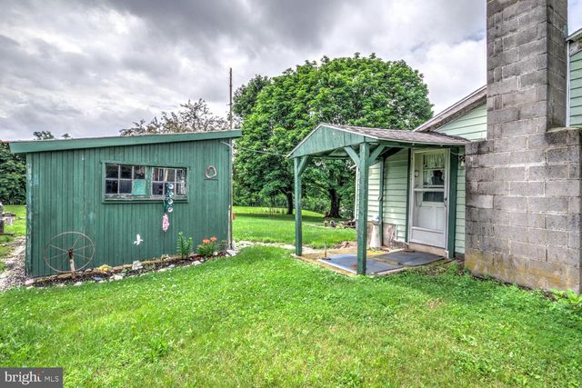 1011 MOUNT JOY RD, Manheim, PA 17545
