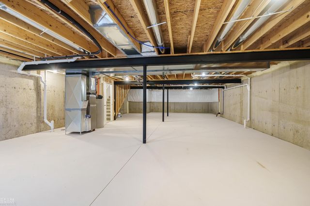 48832 Birmingham Drive, Chesterfield, MI 48047